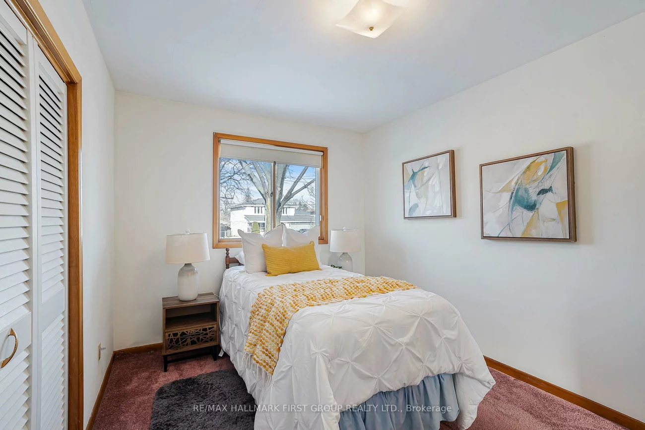 2354, Cliff, Cooksville, Mississauga