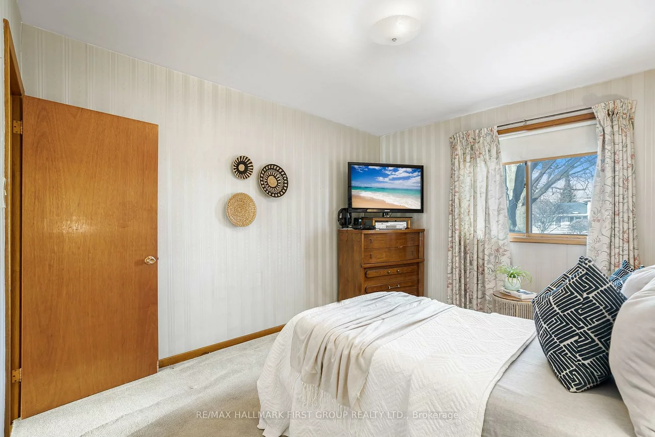 2354, Cliff, Cooksville, Mississauga