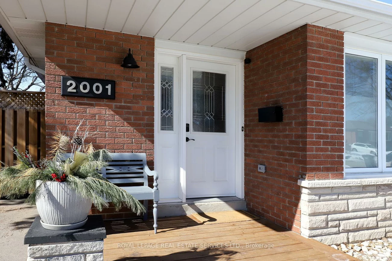 2001, Silverberry, Clarkson, Mississauga