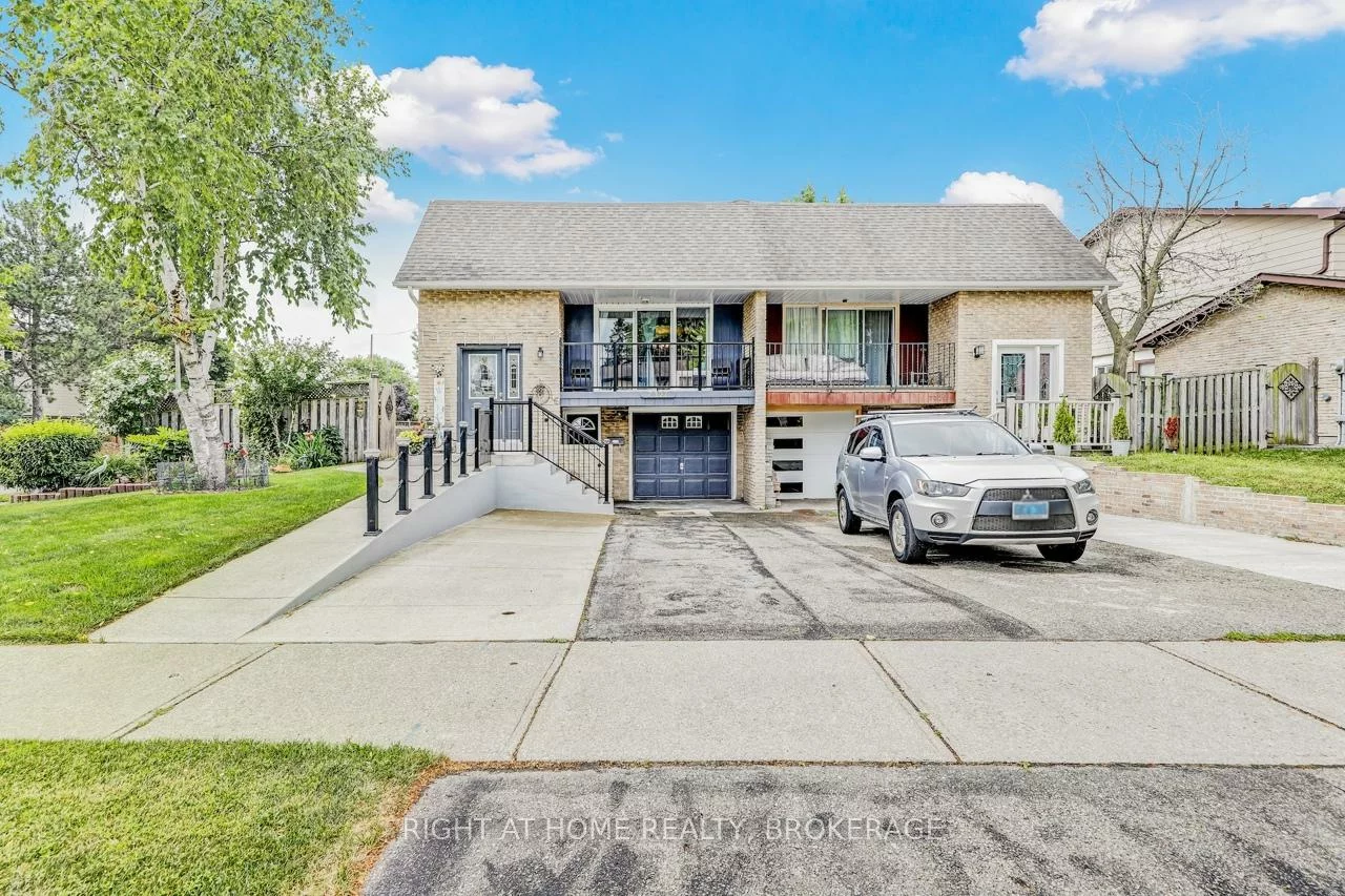 7327, Joliette, Meadowvale, Mississauga