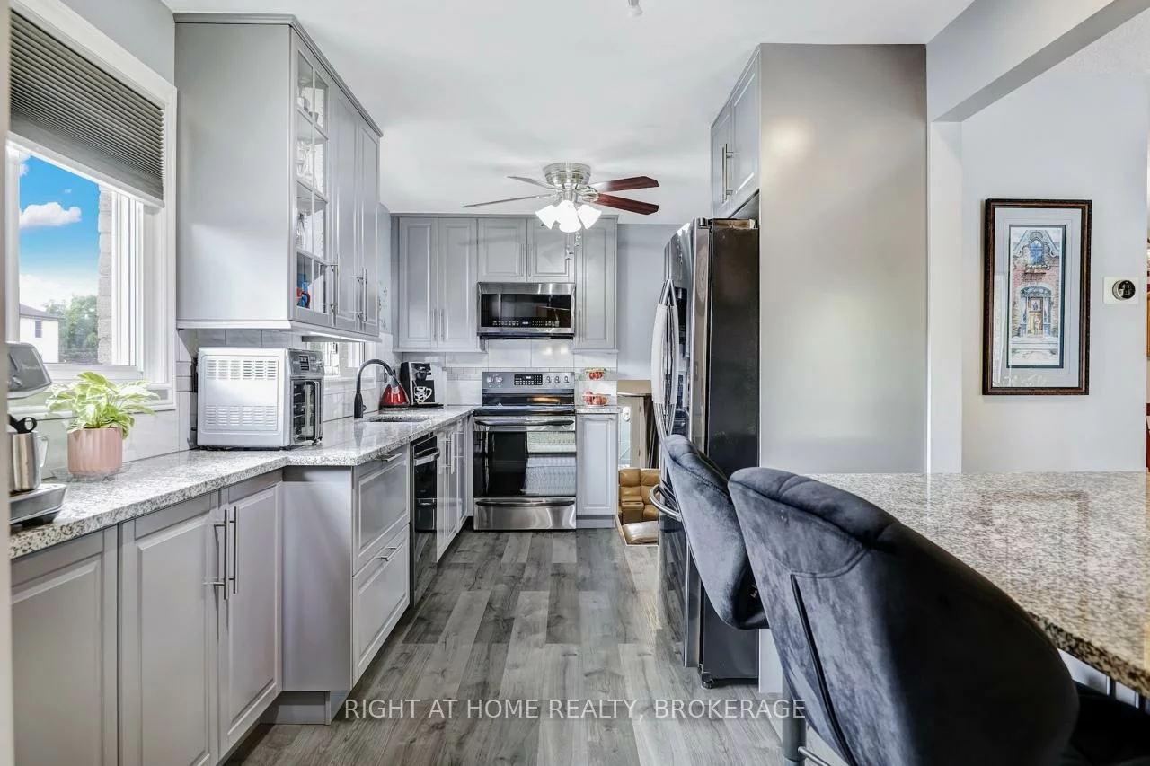 7327, Joliette, Meadowvale, Mississauga