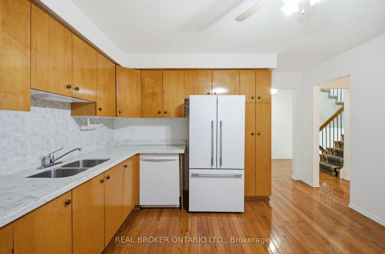 4114, Trapper, Erin Mills, Mississauga