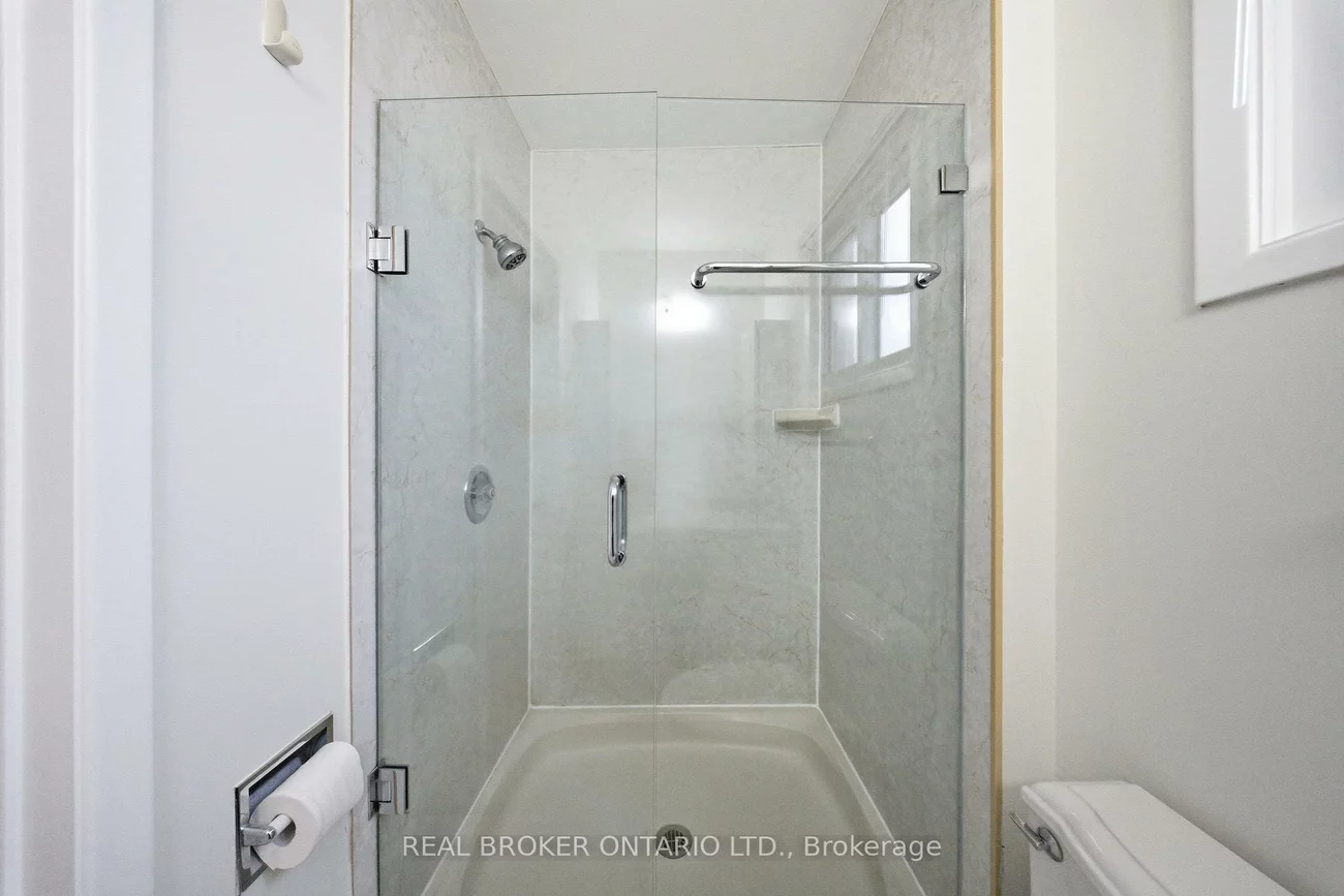 4114, Trapper, Erin Mills, Mississauga