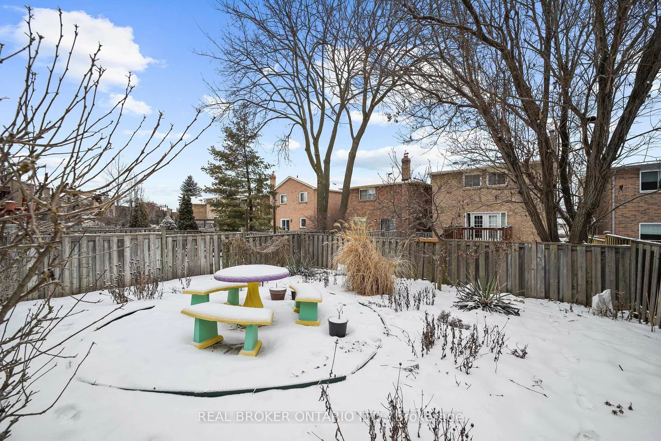 4114, Trapper, Erin Mills, Mississauga