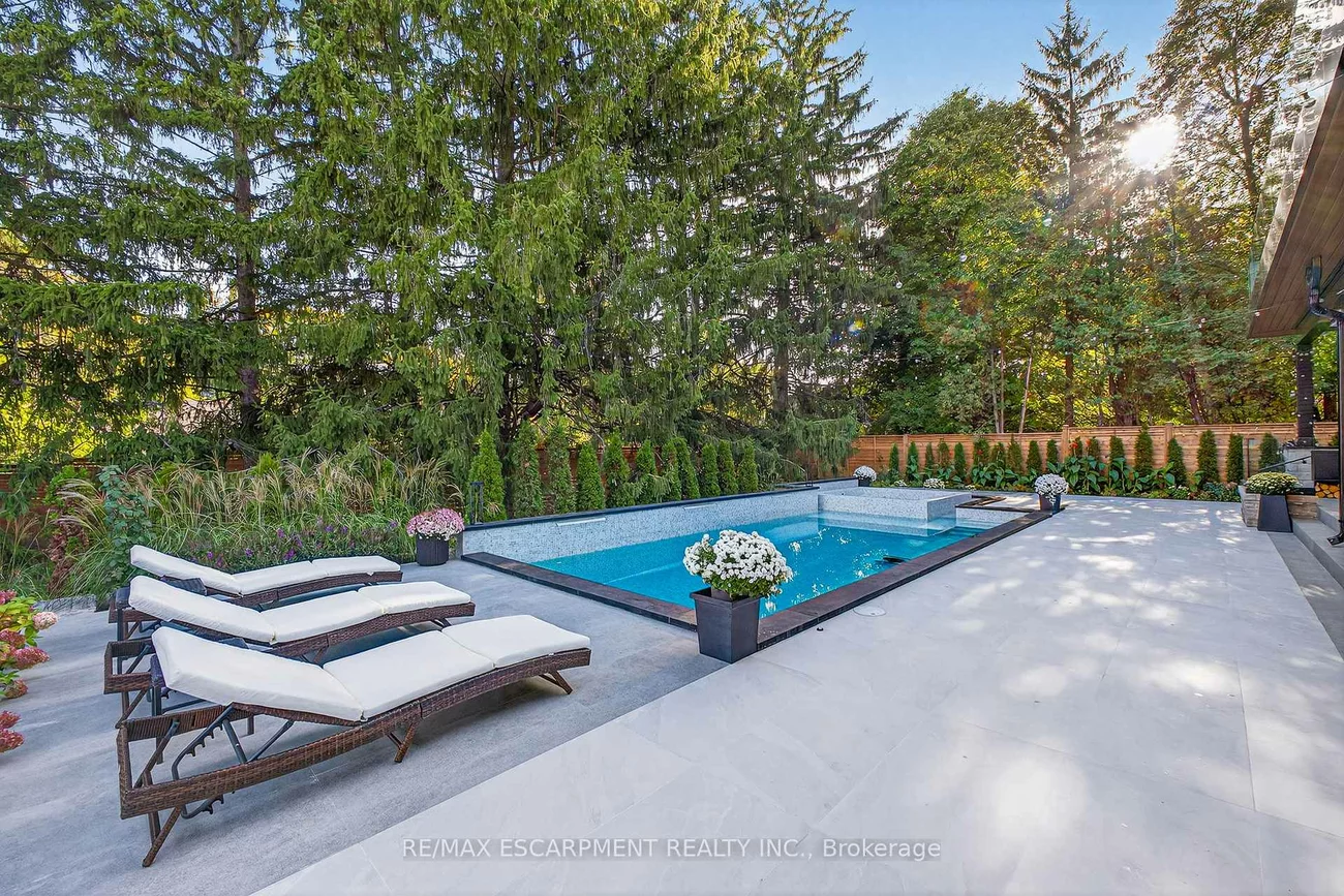 1441, Lochlin, Mineola, Mississauga