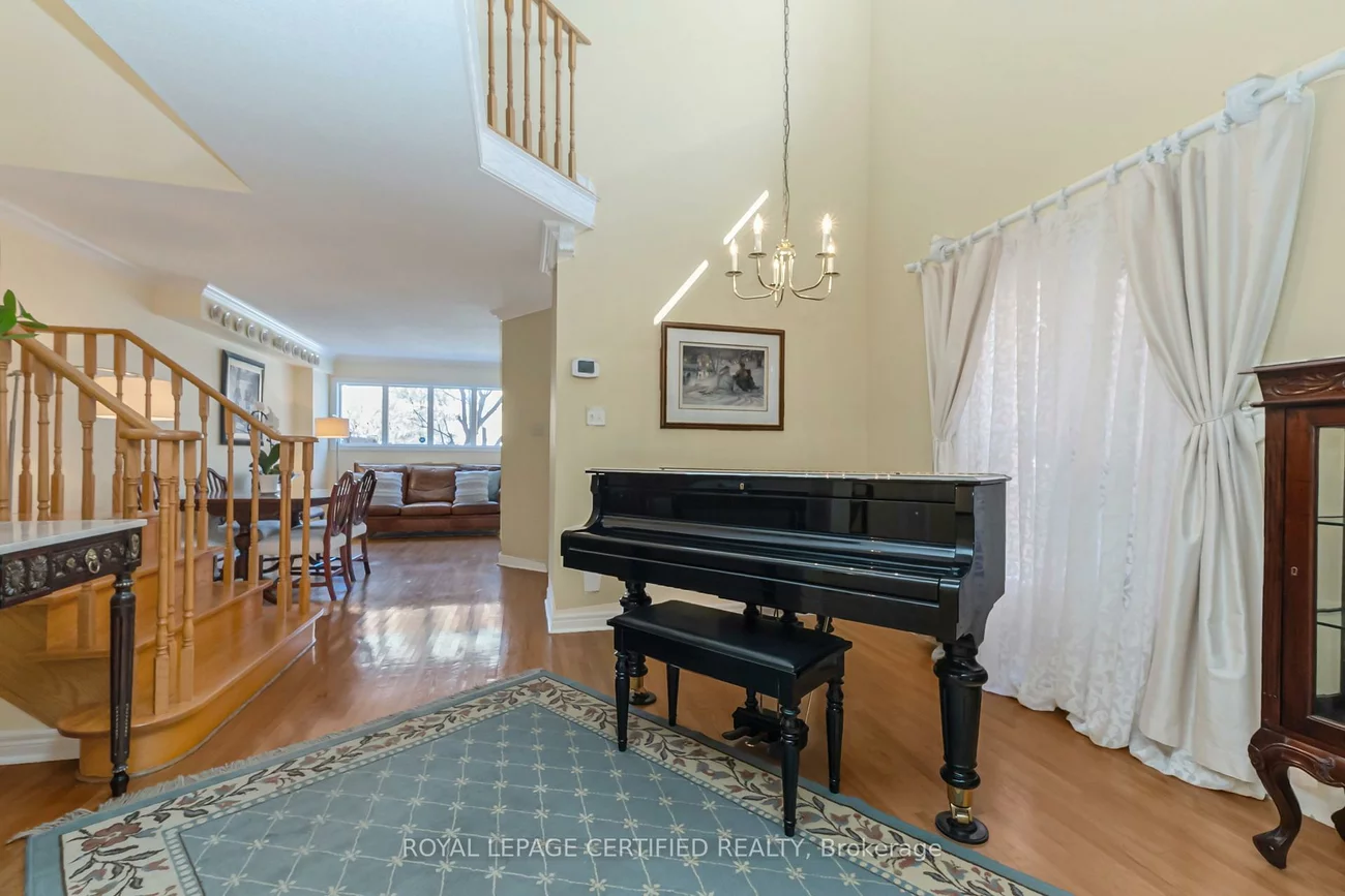 5333, Hollypoint, East Credit, Mississauga