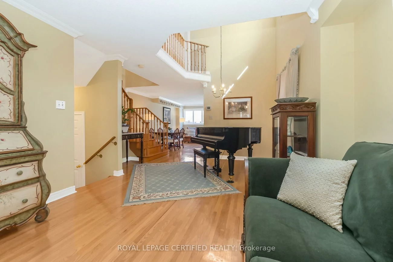 5333, Hollypoint, East Credit, Mississauga