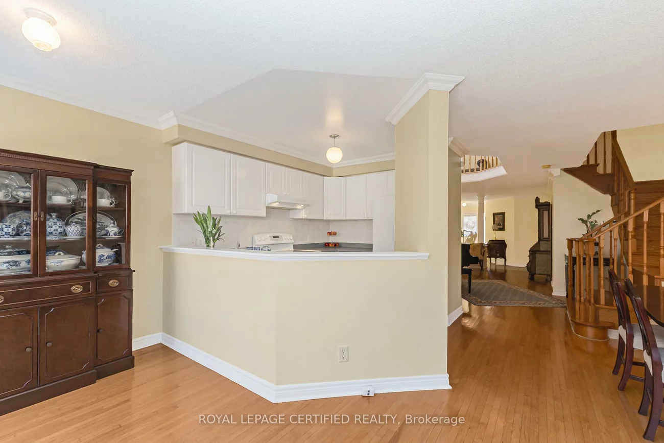 5333, Hollypoint, East Credit, Mississauga