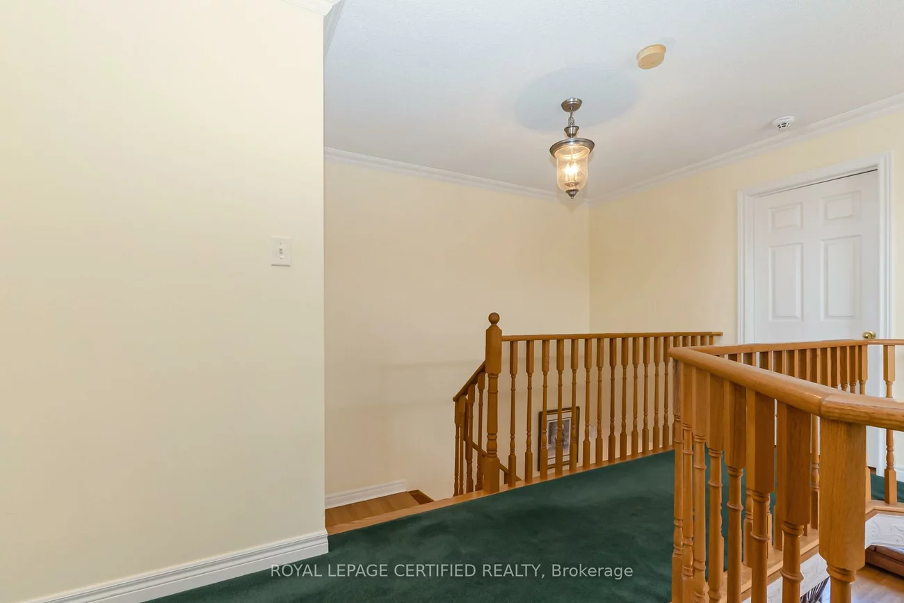 5333, Hollypoint, East Credit, Mississauga