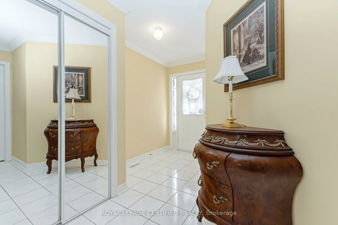 5333, Hollypoint, East Credit, Mississauga