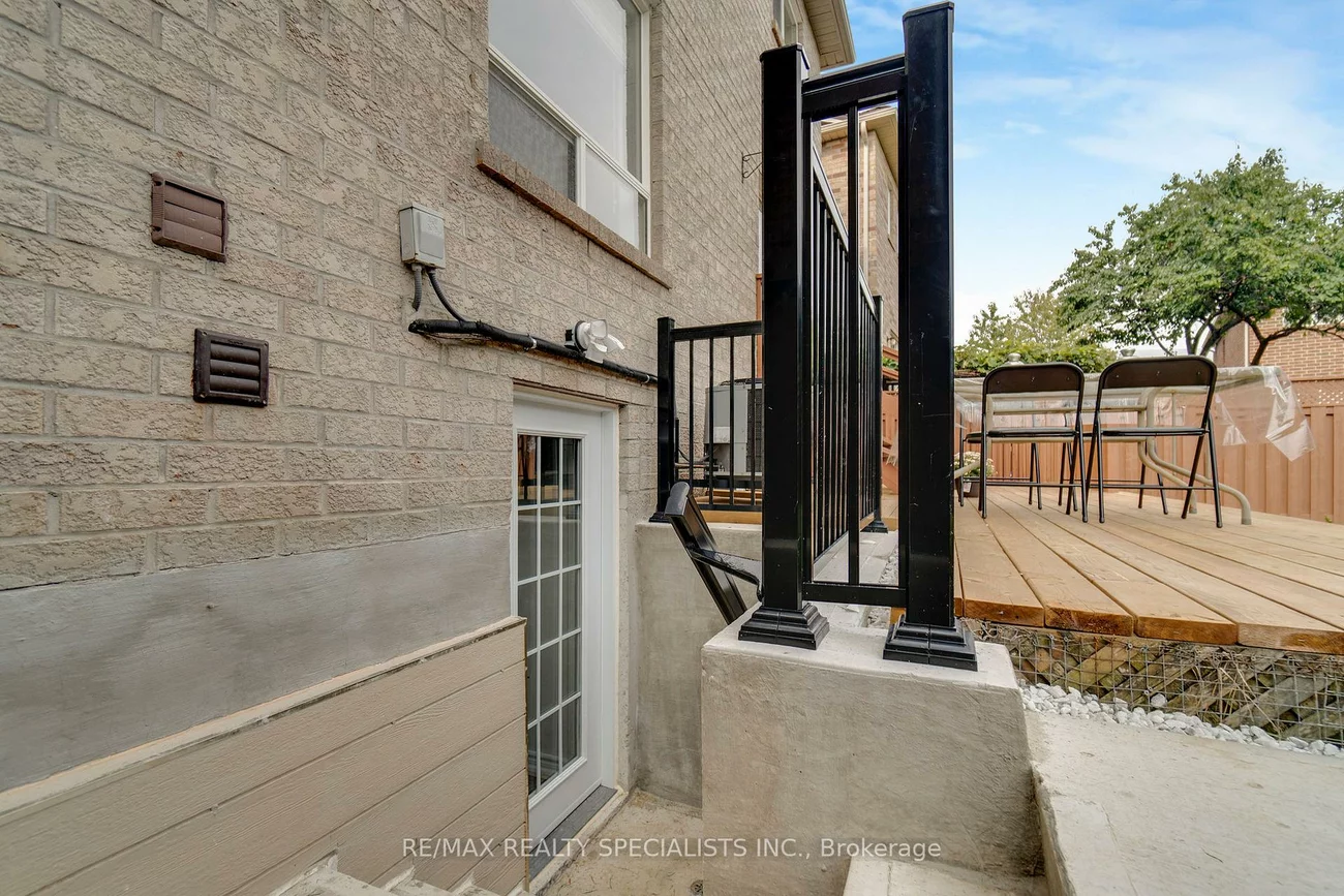 794, White Clover, East Credit, Mississauga