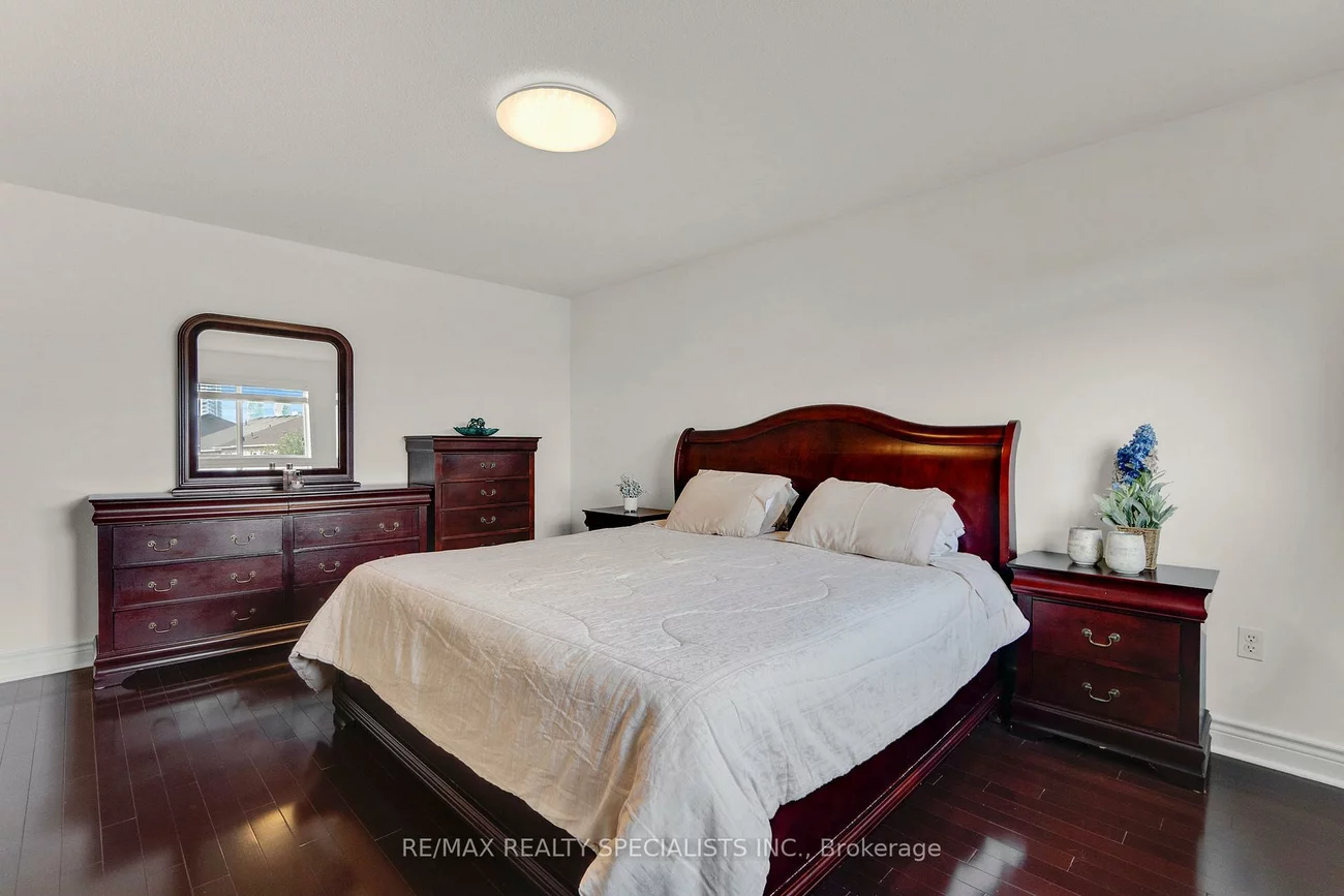 794, White Clover, East Credit, Mississauga