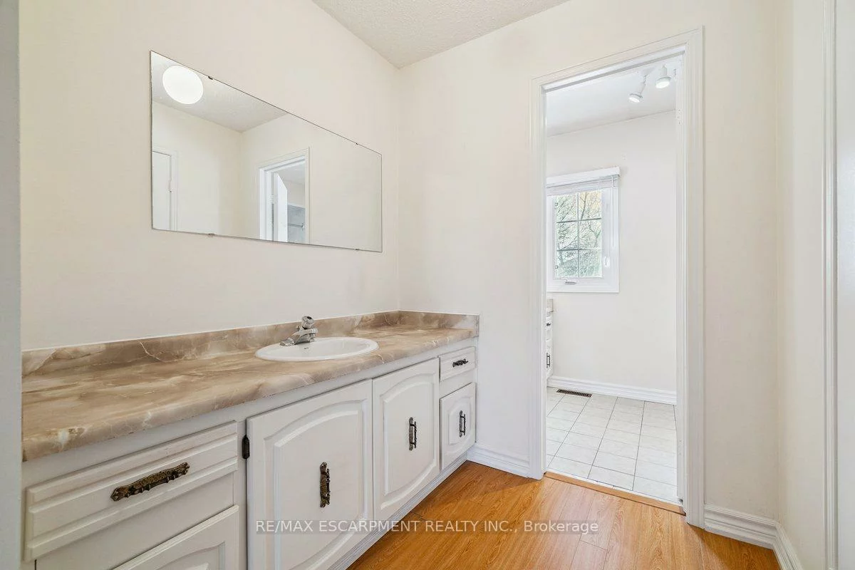 1252, Sweetbirch, Creditview, Mississauga