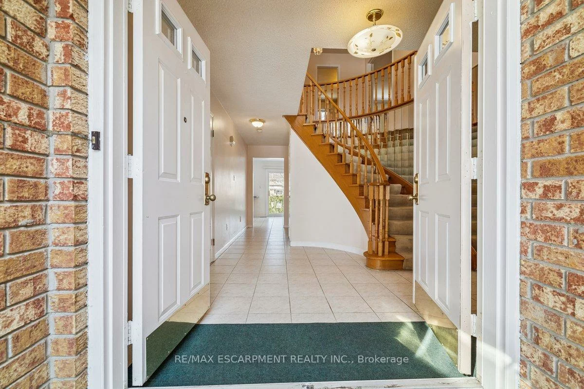 1252, Sweetbirch, Creditview, Mississauga