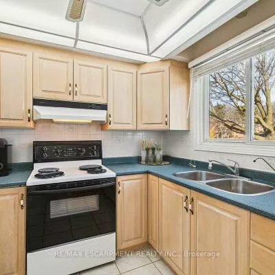 1252, Sweetbirch, Creditview, Mississauga