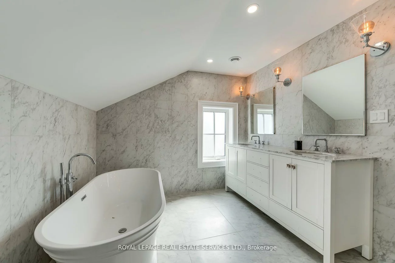 317, Queen, Streetsville, Mississauga