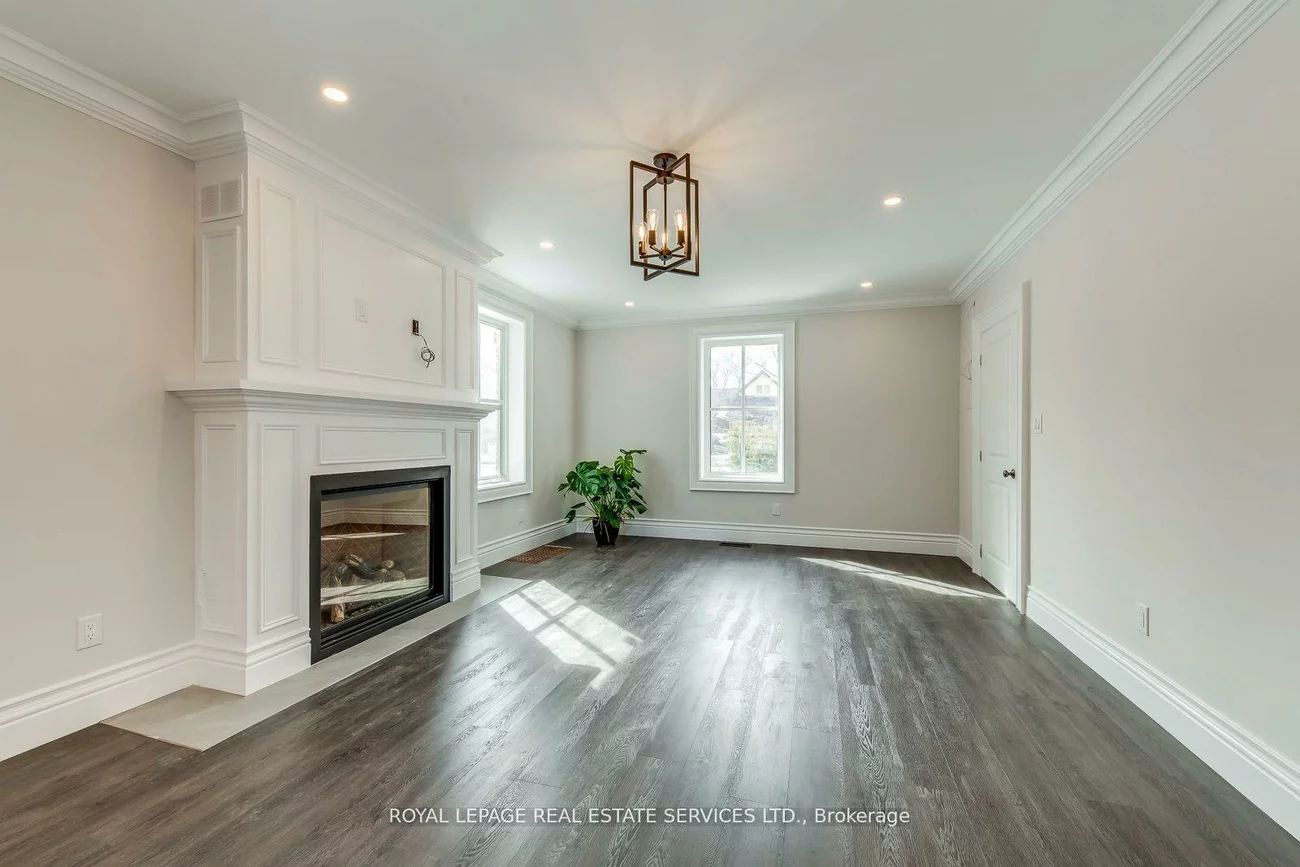 317, Queen, Streetsville, Mississauga