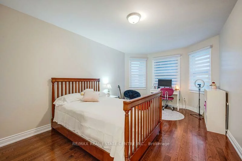 5580, Millbrook, East Credit, Mississauga