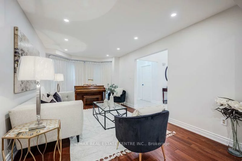 5580, Millbrook, East Credit, Mississauga