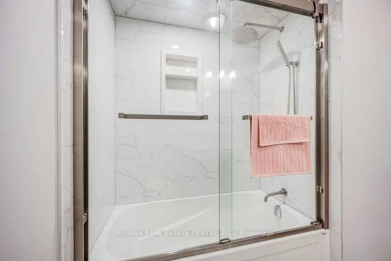 5580, Millbrook, East Credit, Mississauga