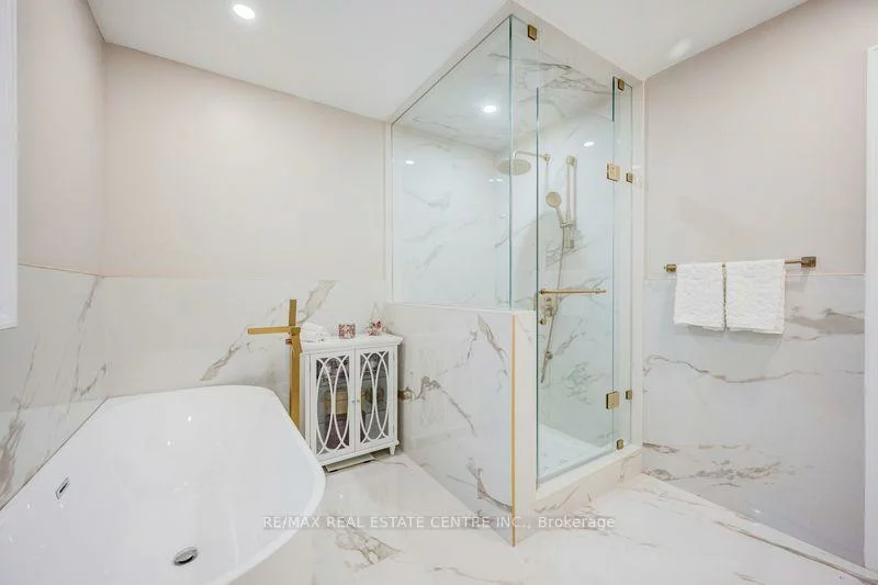 5580, Millbrook, East Credit, Mississauga