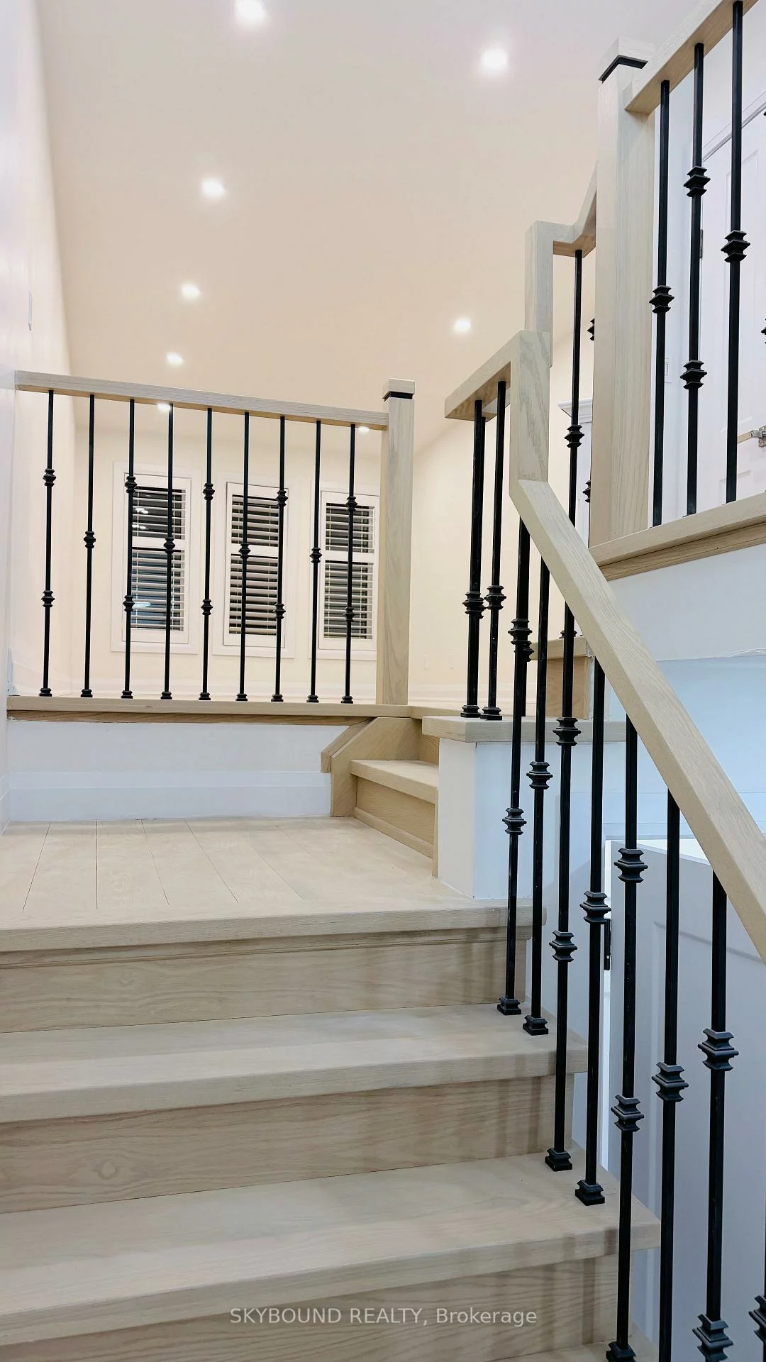 5467, Bullrush, East Credit, Mississauga