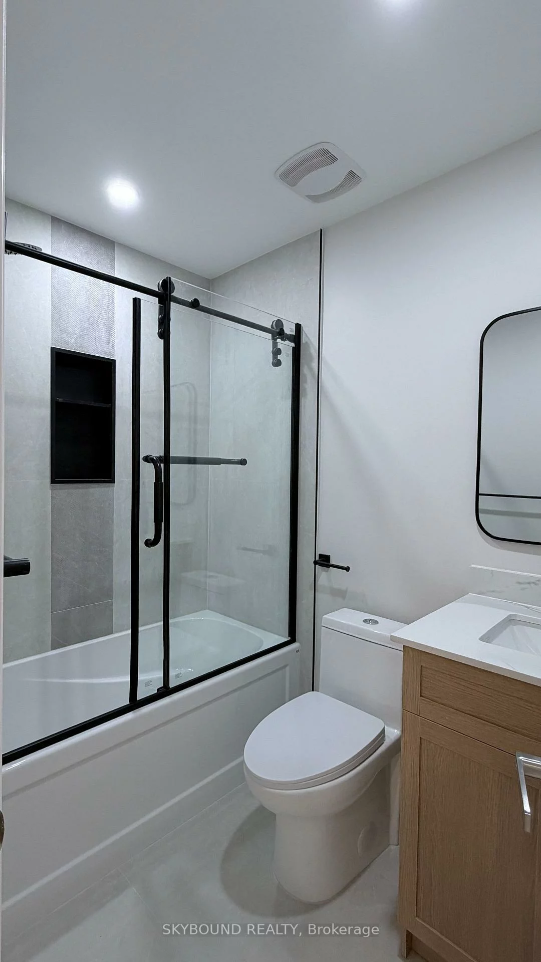 5467, Bullrush, East Credit, Mississauga