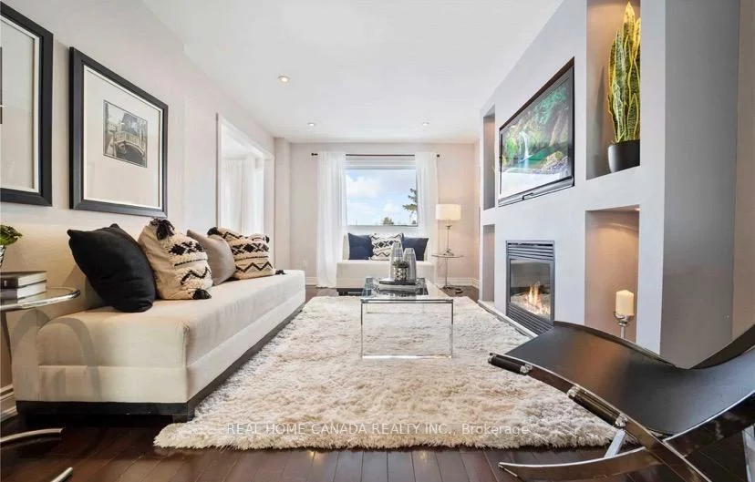 5315, Huntingfield, Hurontario, Mississauga