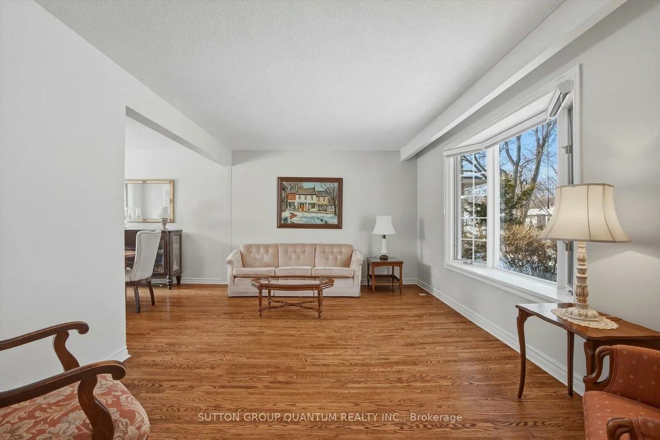 1814, Barsuda, Clarkson, Mississauga