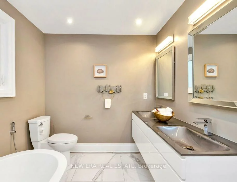 2068, Mississauga, Sheridan, Mississauga