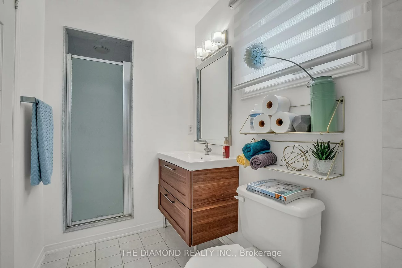 5490, Antrex, Hurontario, Mississauga