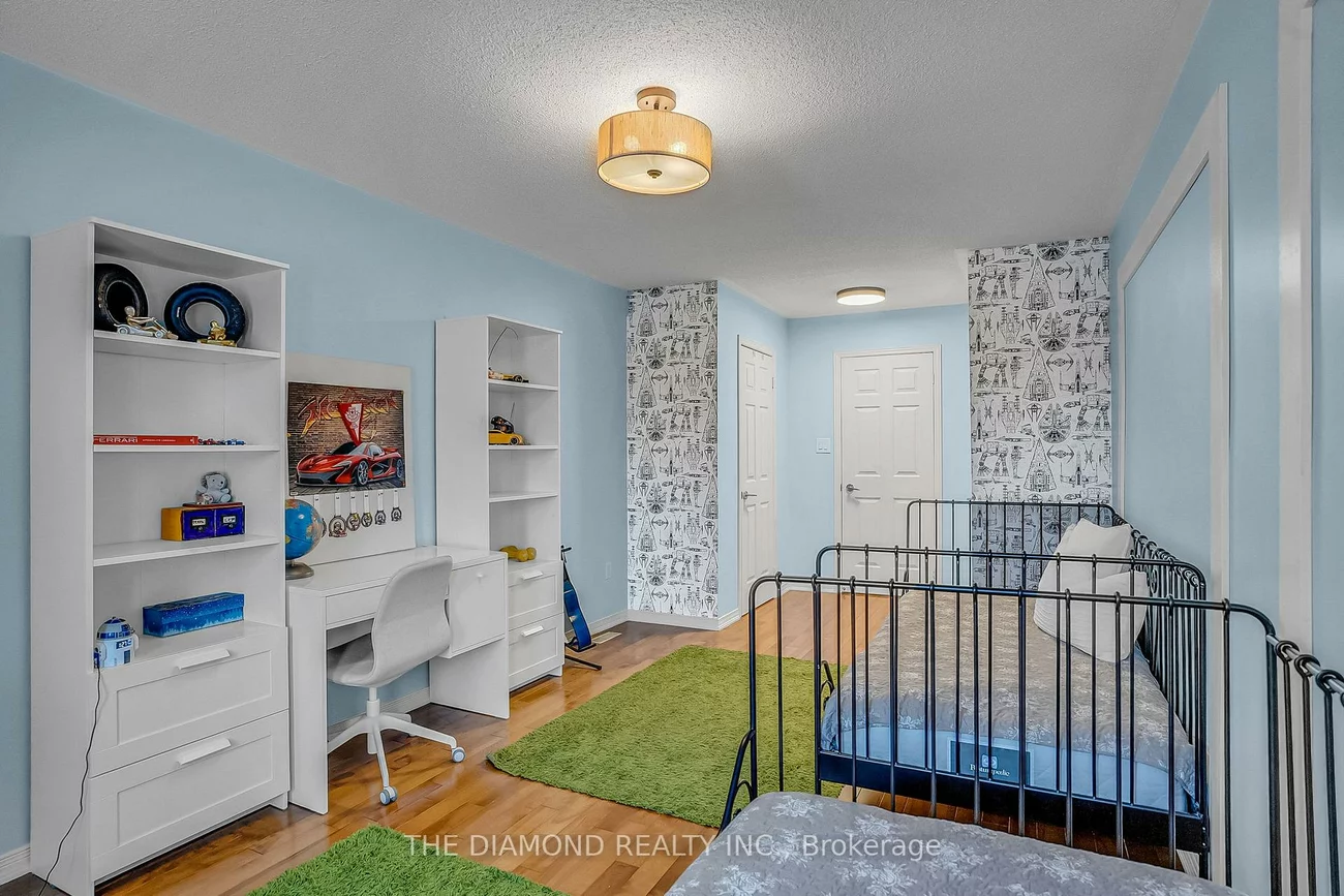 5490, Antrex, Hurontario, Mississauga