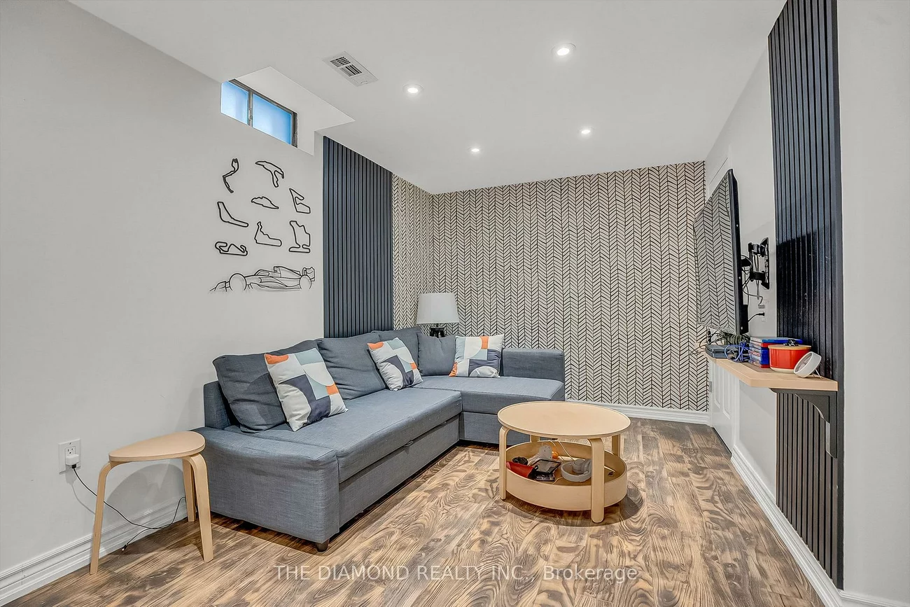 5490, Antrex, Hurontario, Mississauga