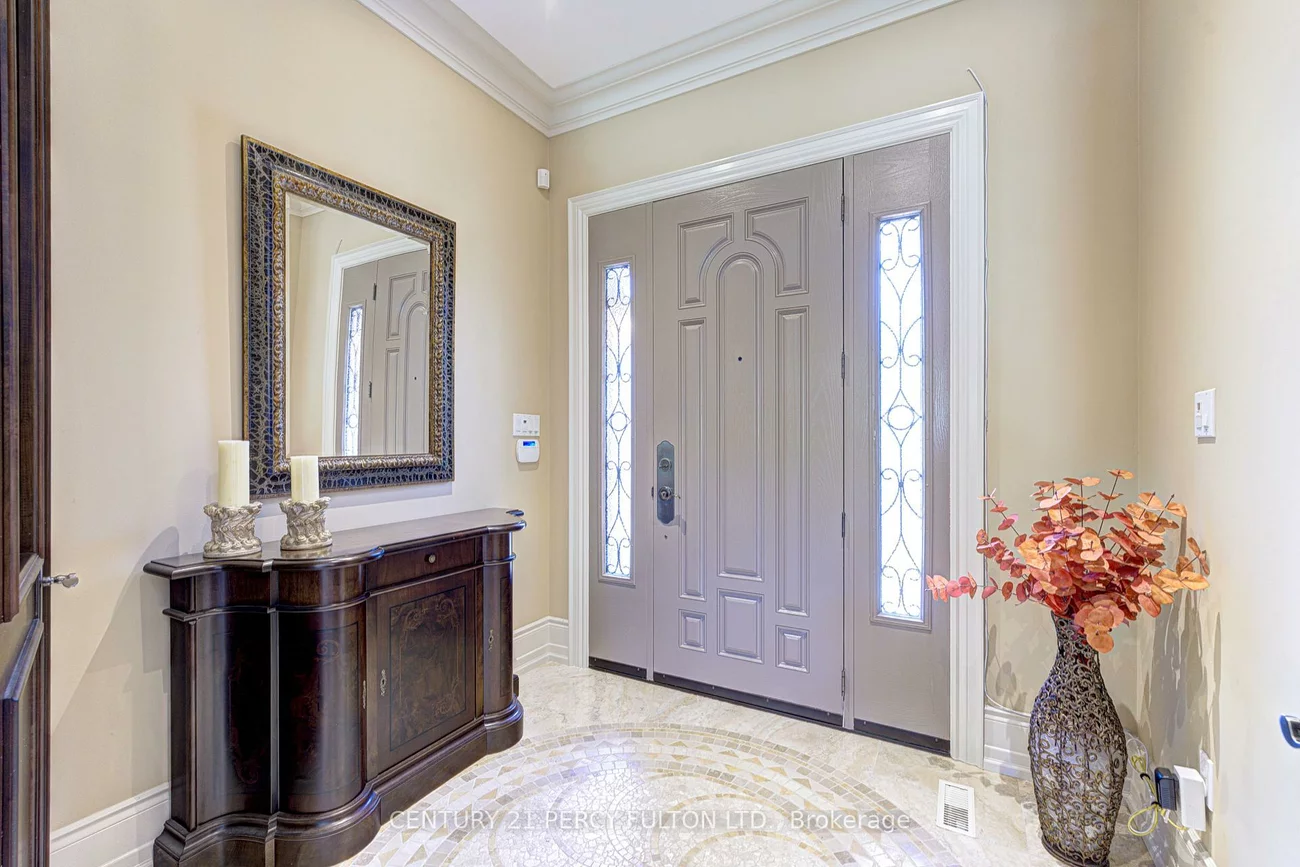 1649, Wedmore, Lorne Park, Mississauga