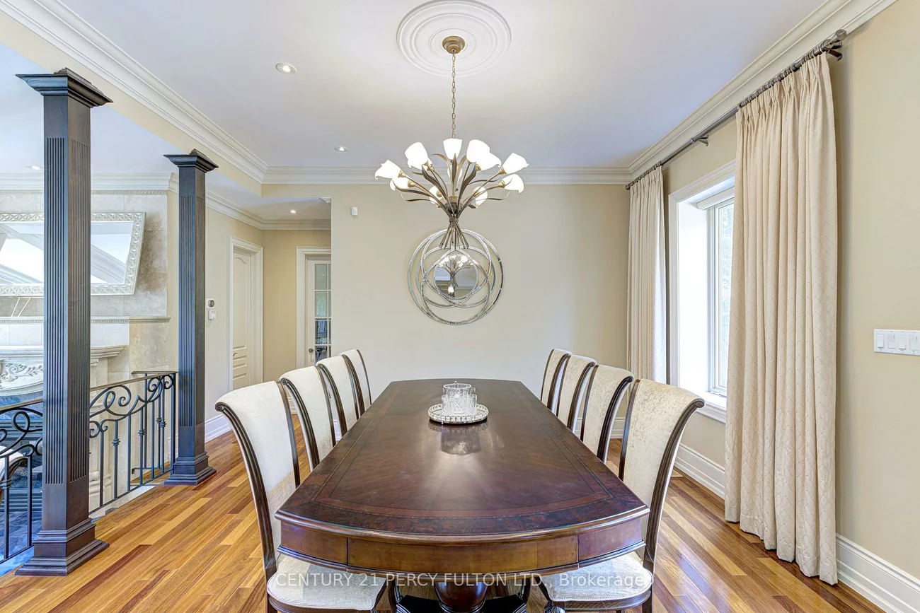 1649, Wedmore, Lorne Park, Mississauga