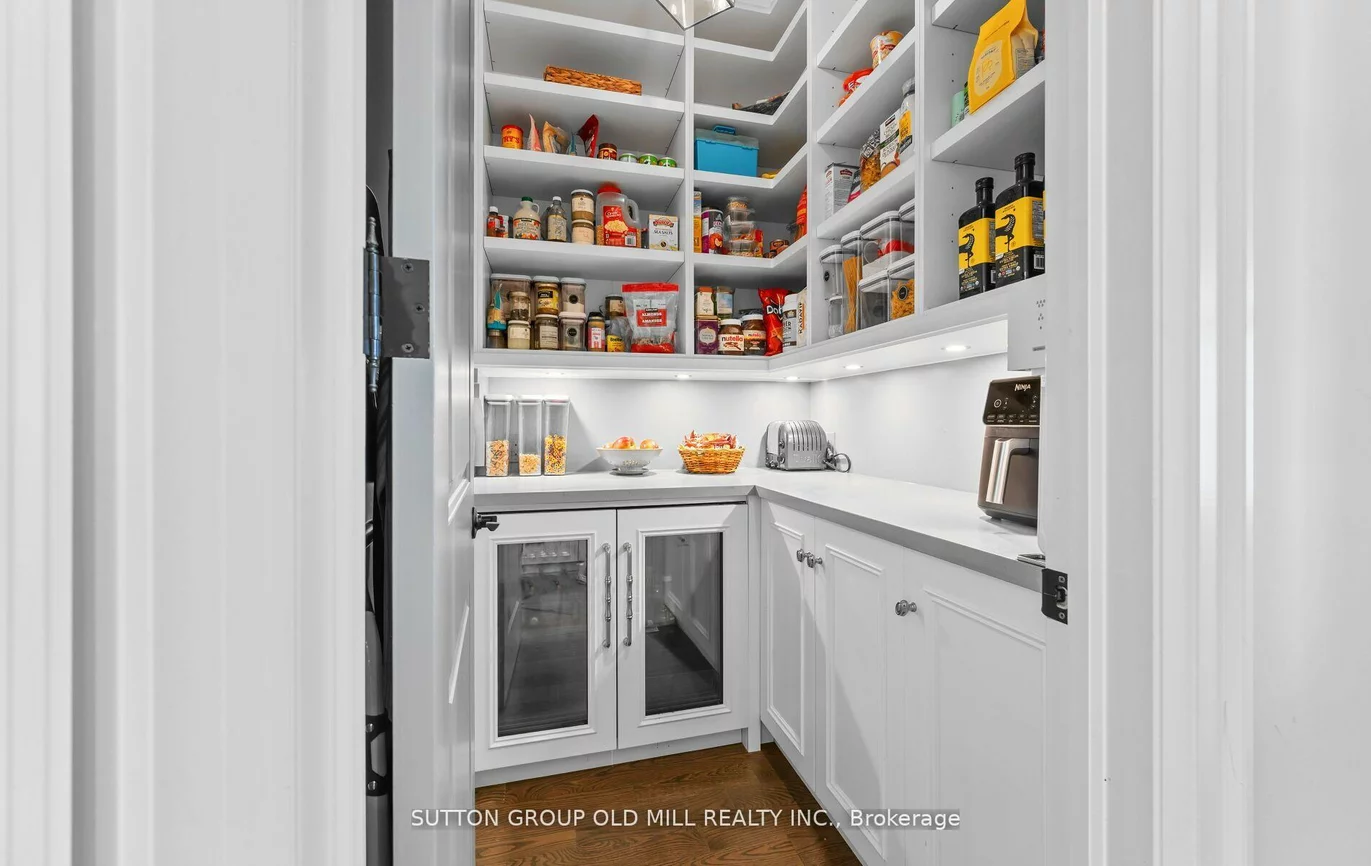 8, Cumberland, Port Credit, Mississauga