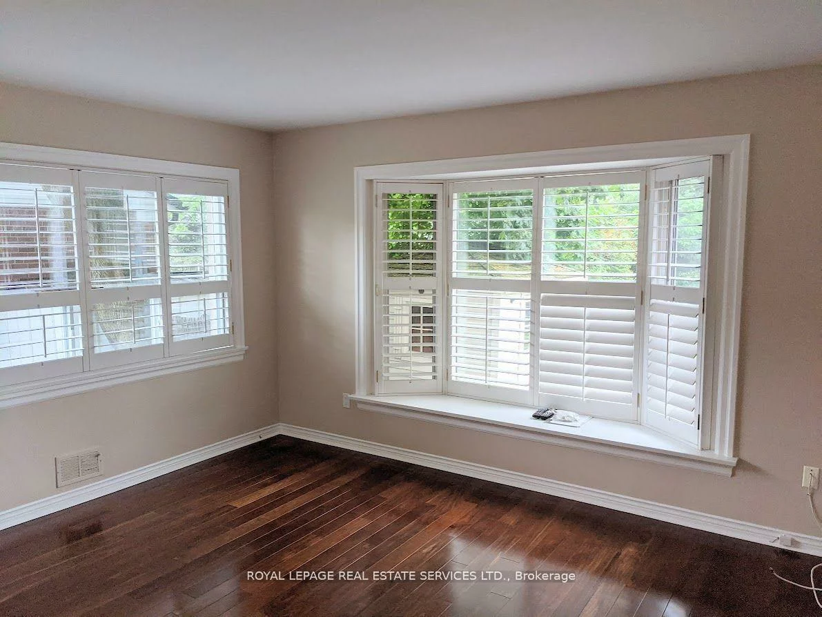 1602, Lincolnshire, Lakeview, Mississauga