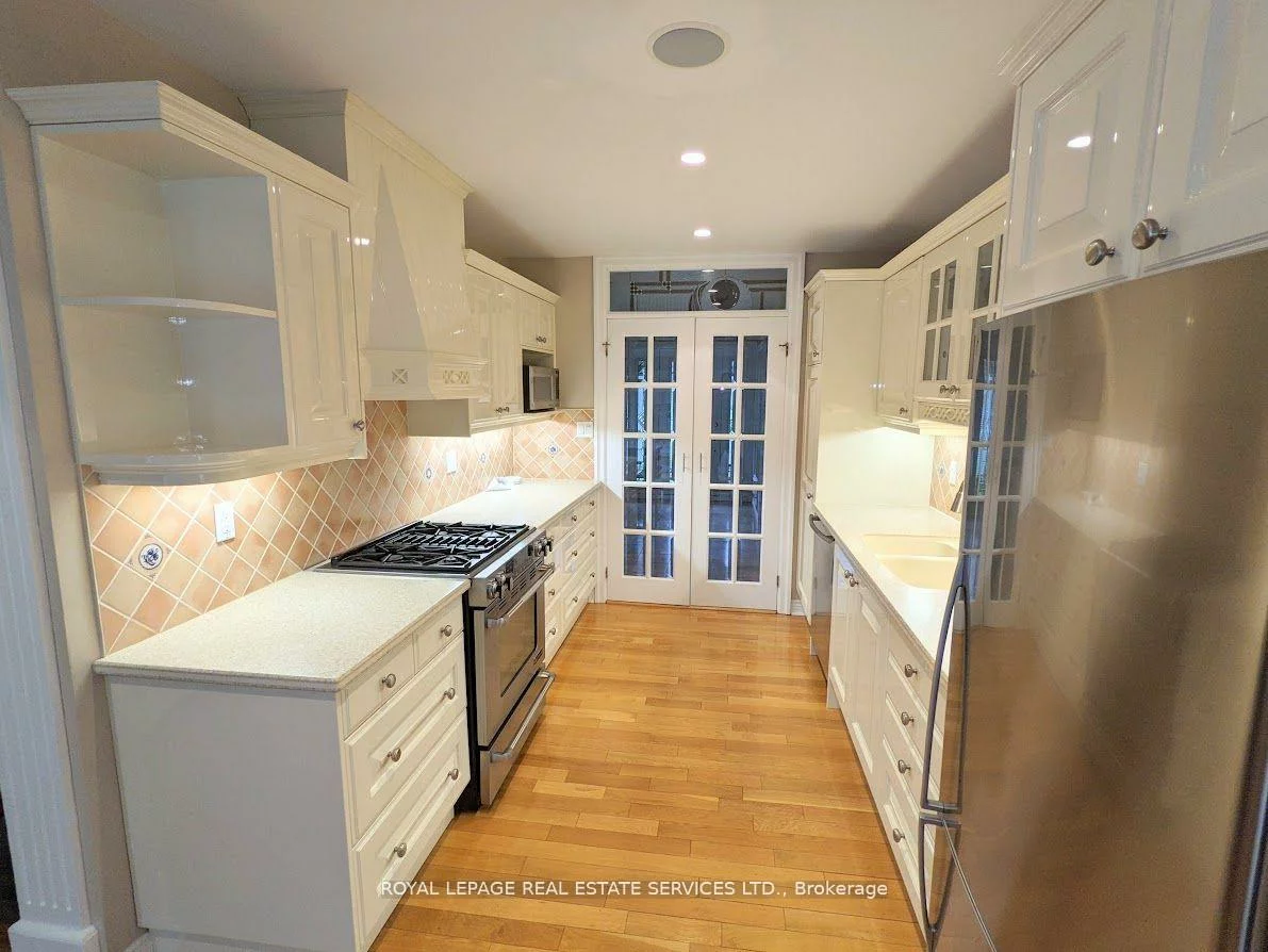 1602, Lincolnshire, Lakeview, Mississauga