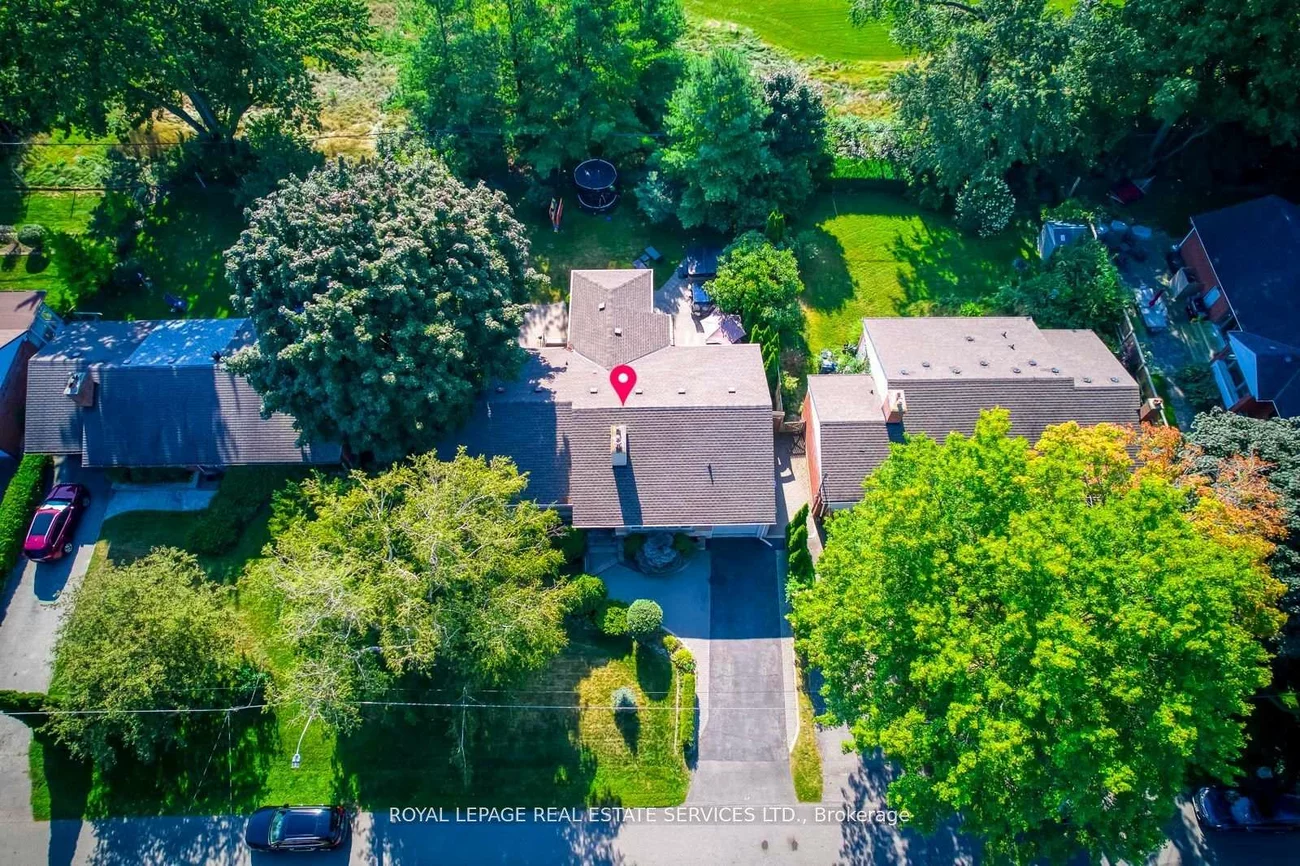 1602, Lincolnshire, Lakeview, Mississauga