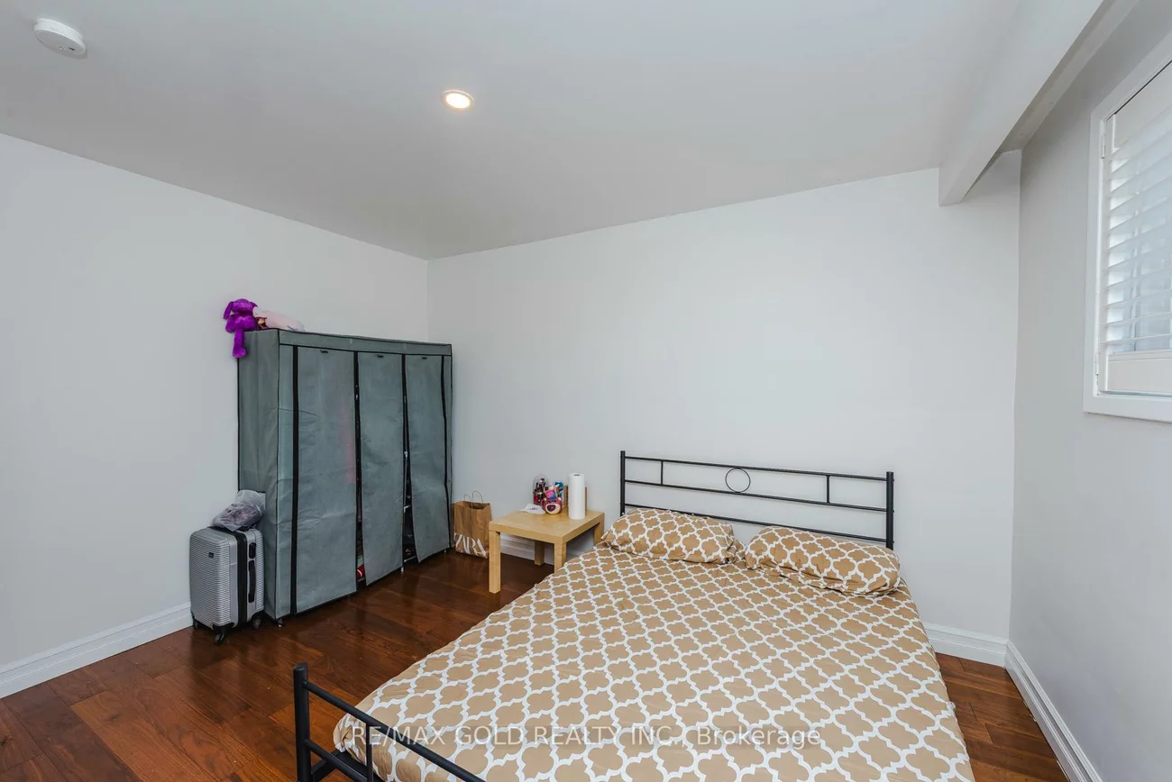 7521, Rockhill, Malton, Mississauga