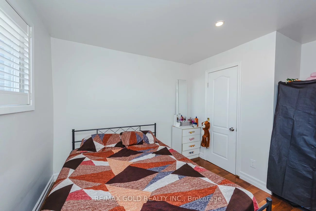 7521, Rockhill, Malton, Mississauga