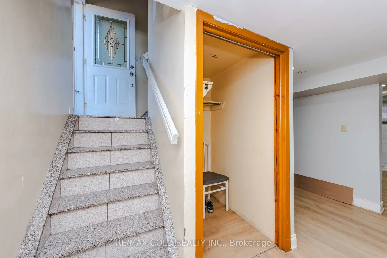 7521, Rockhill, Malton, Mississauga