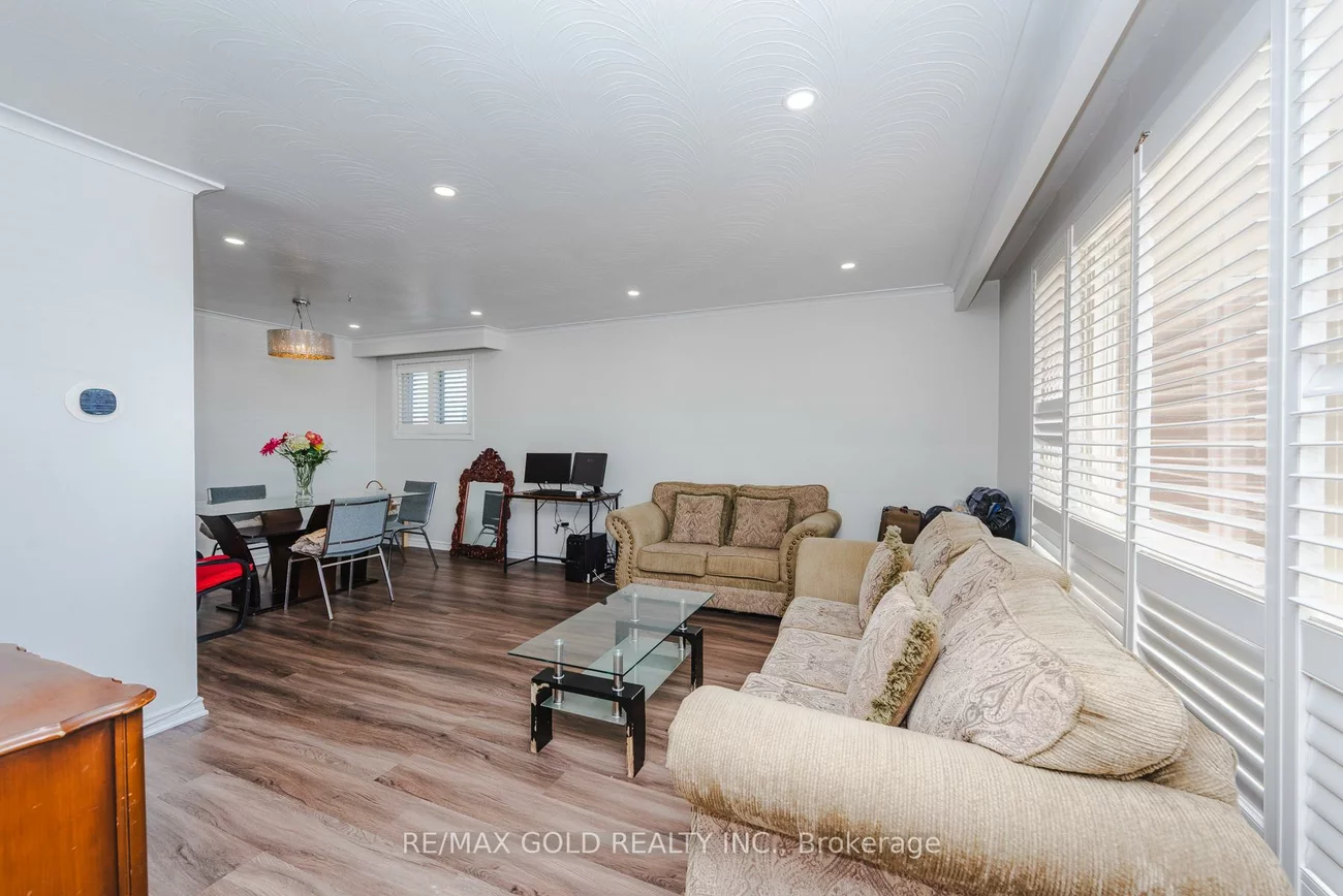 7521, Rockhill, Malton, Mississauga