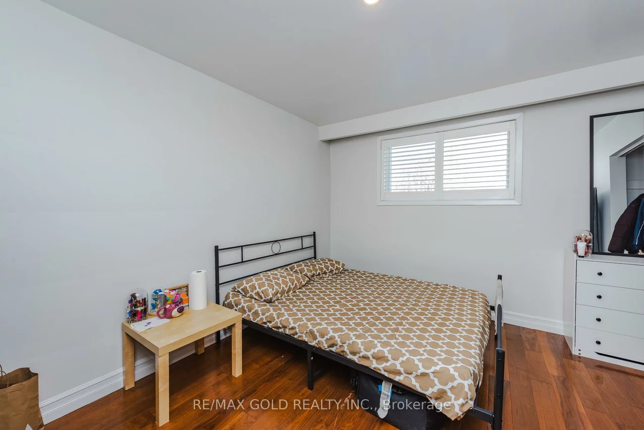 7521, Rockhill, Malton, Mississauga