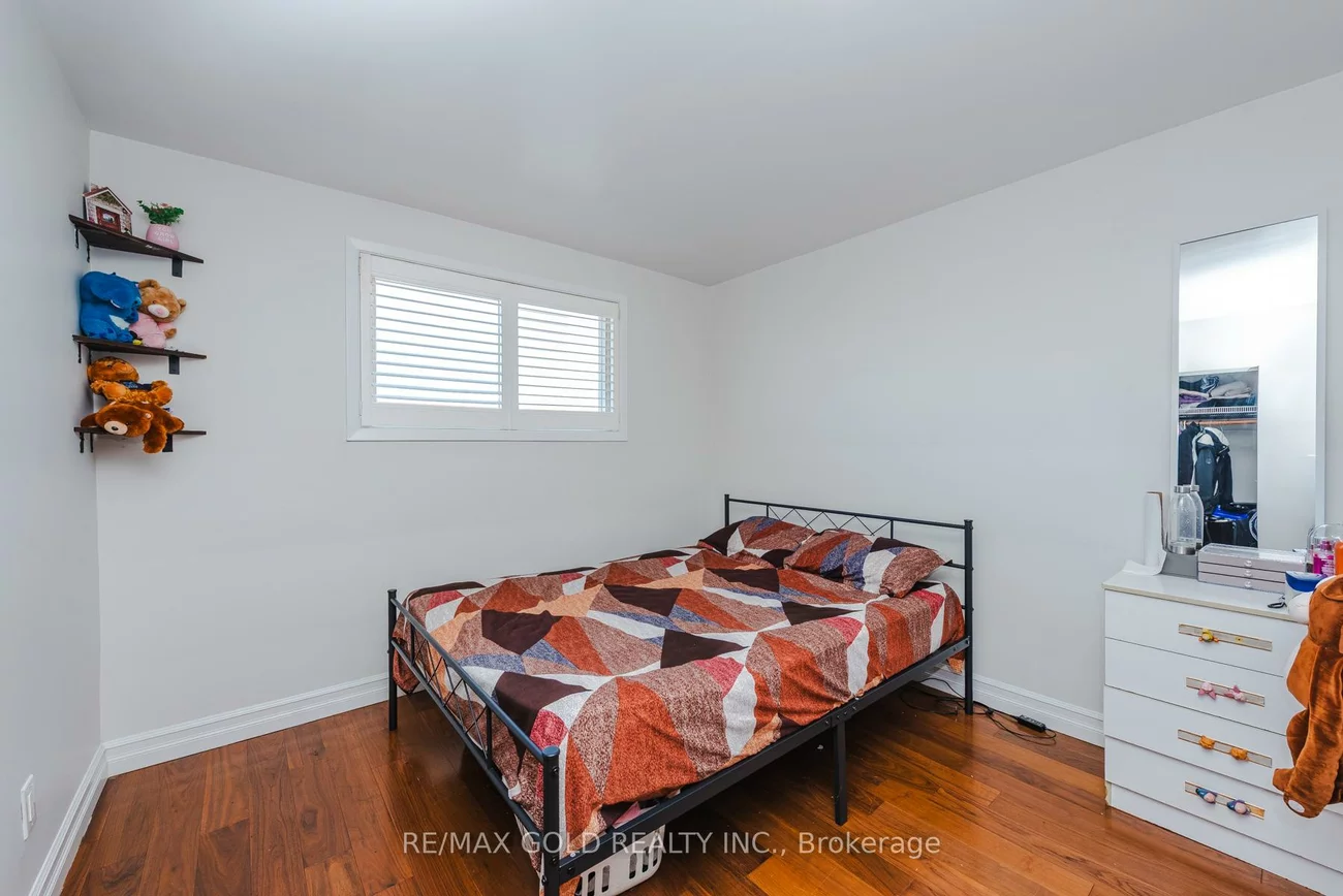 7521, Rockhill, Malton, Mississauga