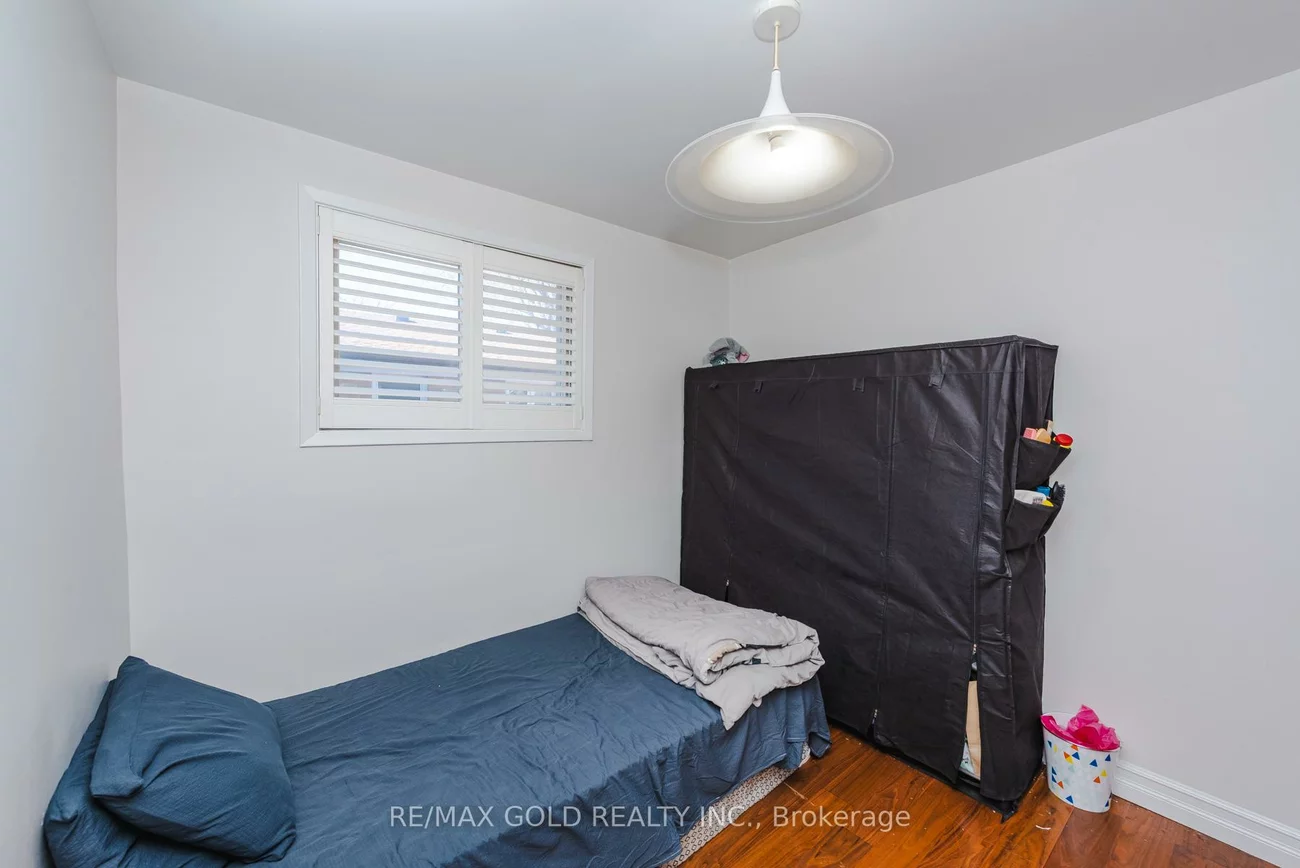 7521, Rockhill, Malton, Mississauga