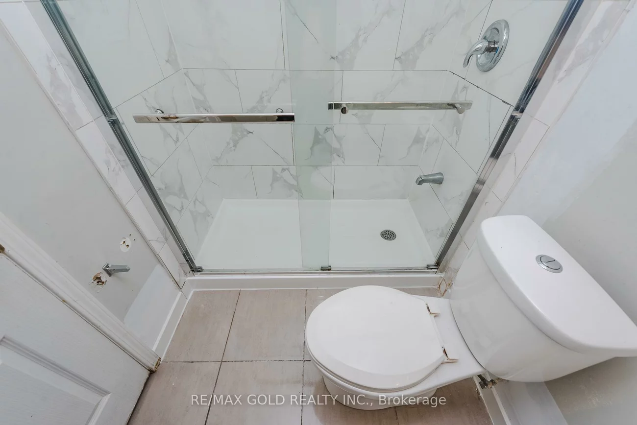 7521, Rockhill, Malton, Mississauga