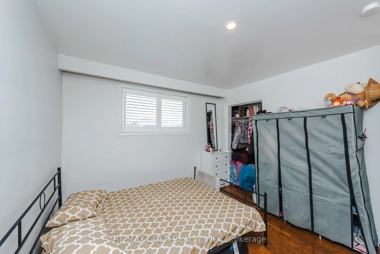 7521, Rockhill, Malton, Mississauga