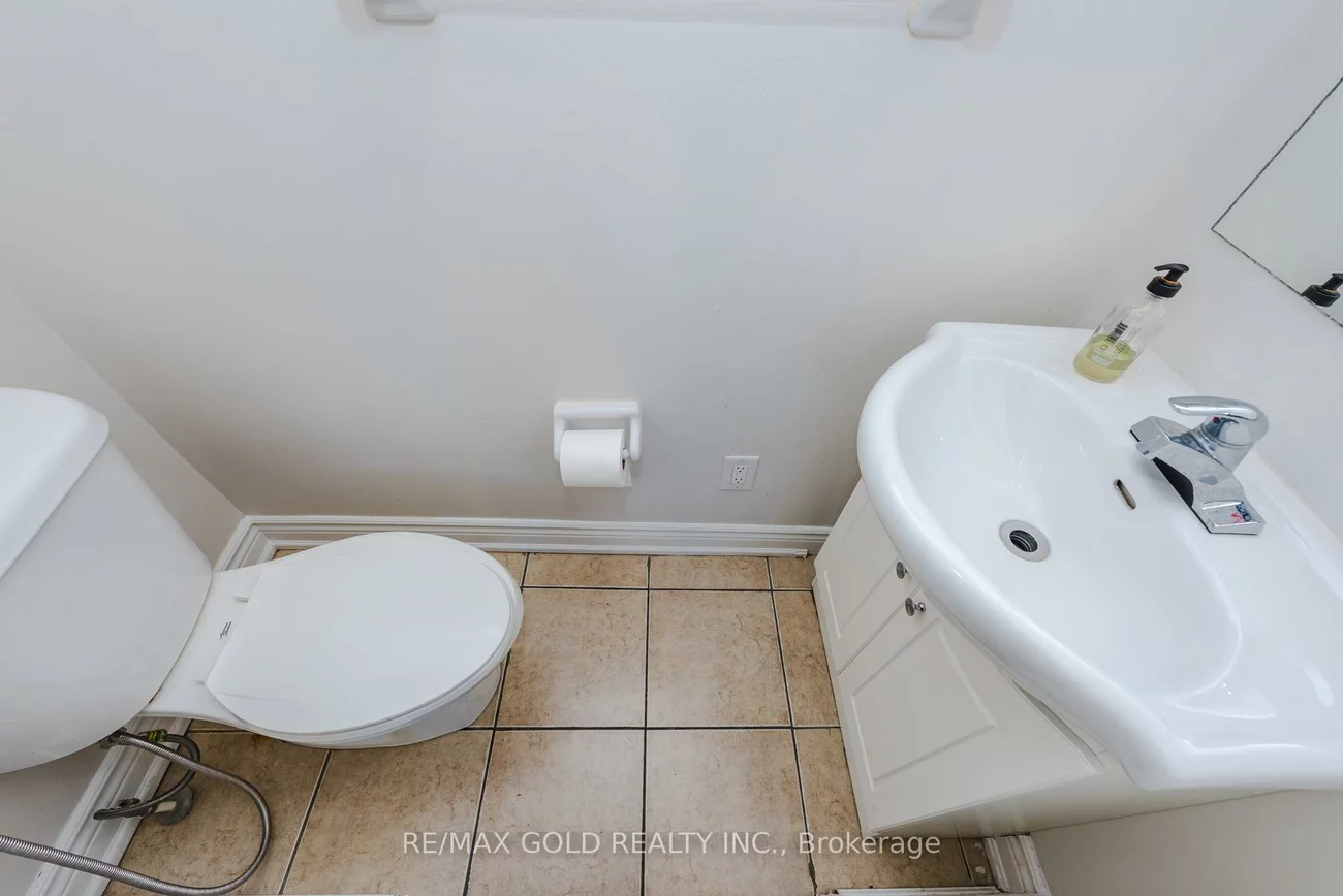 7521, Rockhill, Malton, Mississauga