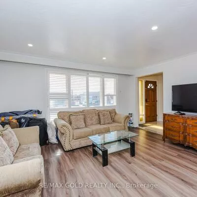 7521, Rockhill, Malton, Mississauga